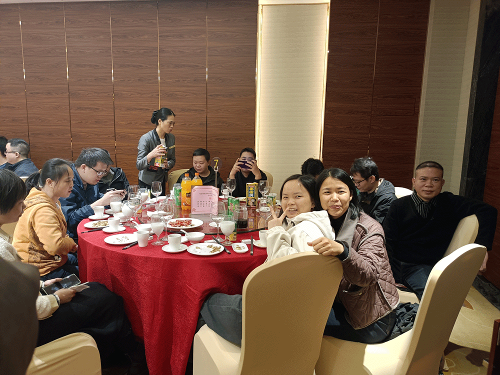 新程啟航，逸云天2025新年聯(lián)歡盛典圓滿結(jié)束